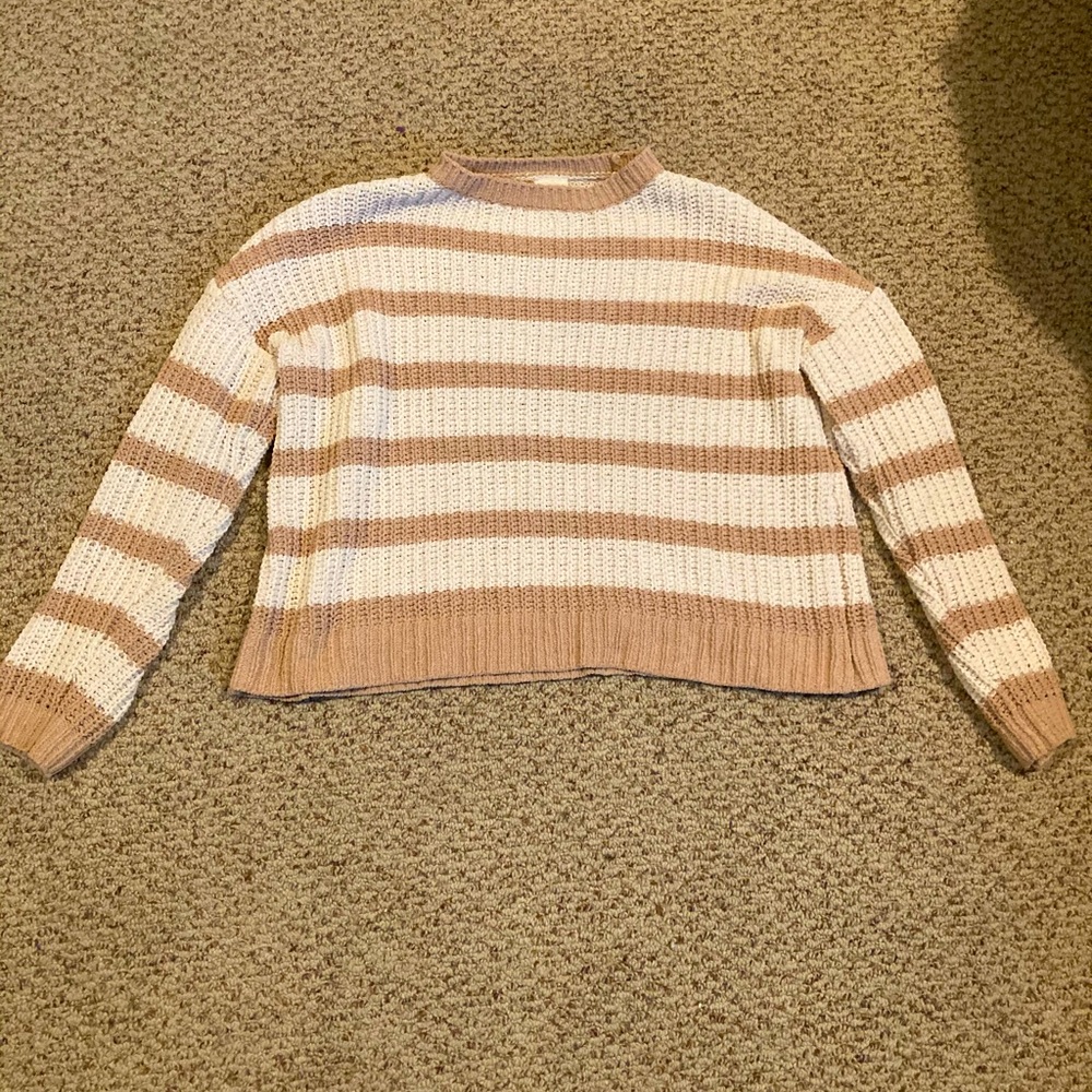 Really cute Knitted sweater!!